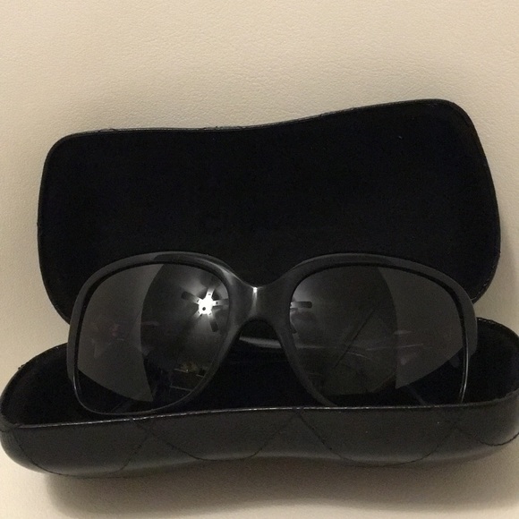 Chanel White Bow Sunglasses Authentic 5171 - Picture 8 of 8